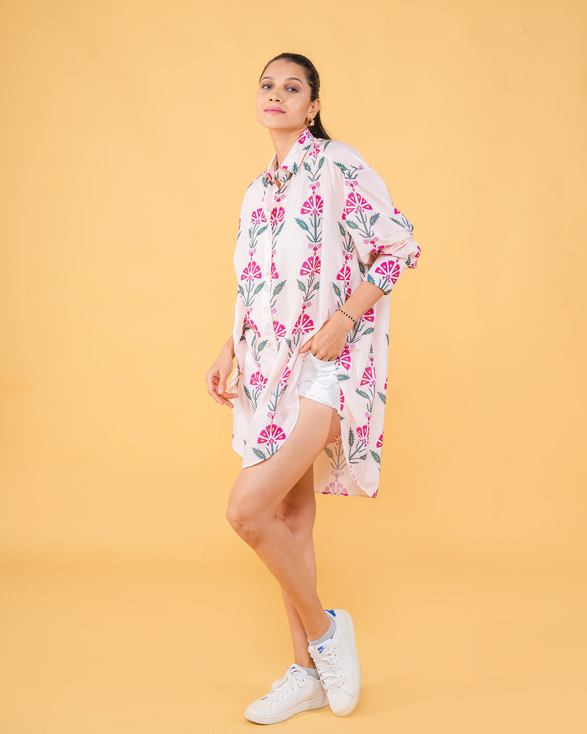 AIRA BOYFRIEND SHIRT (PRINTED)