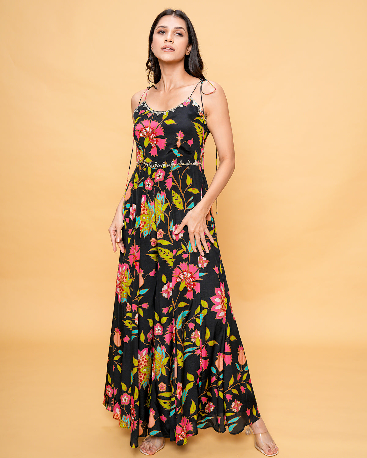FAITH FLORAL BLACK