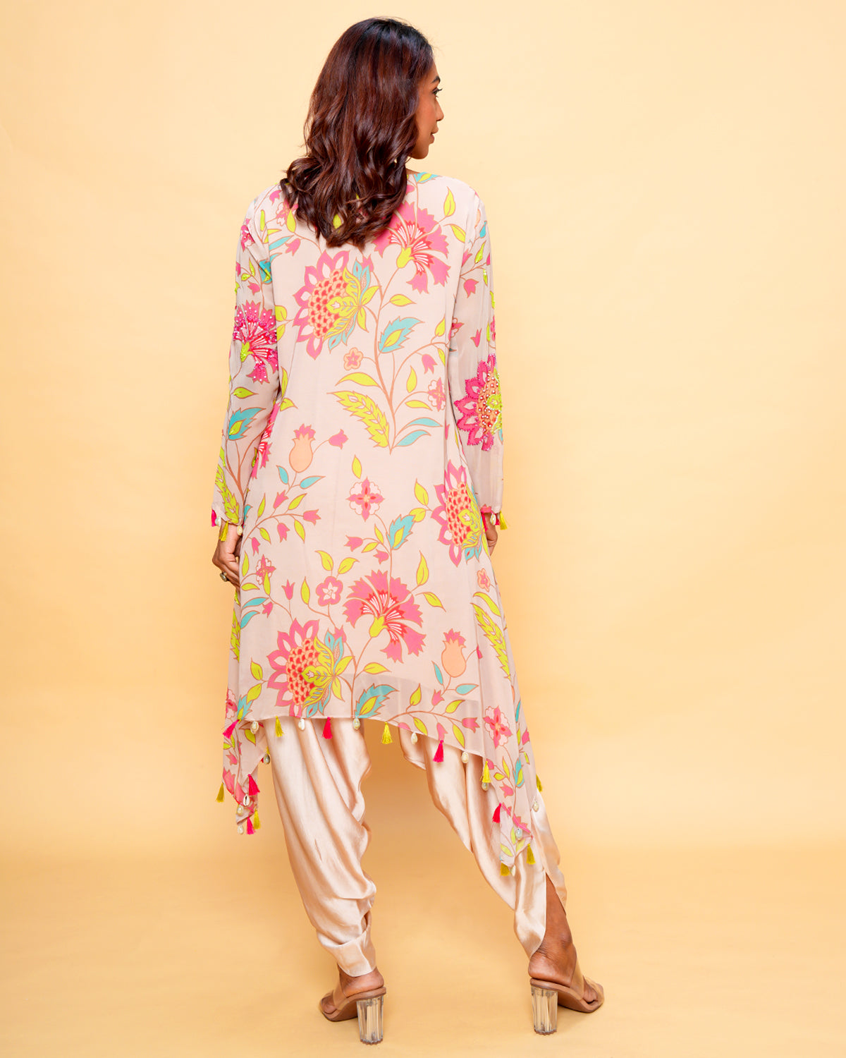 NUSRAT FLORAL BEIGE
