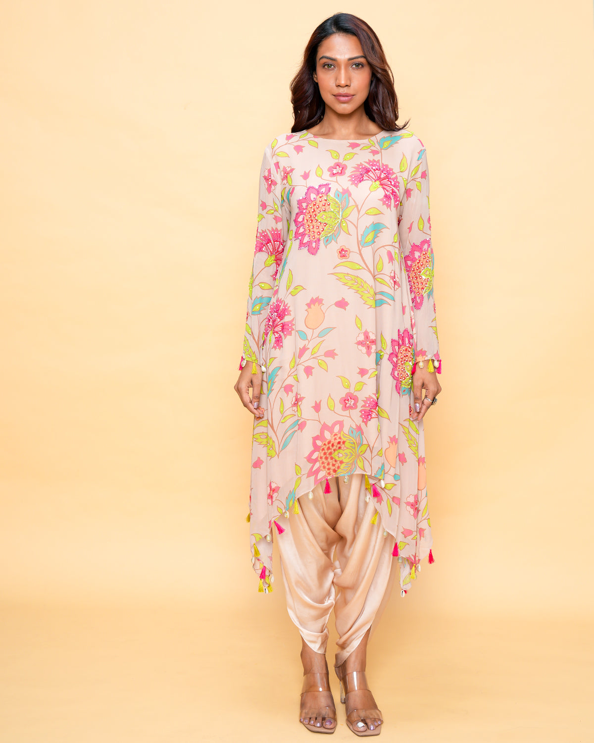 NUSRAT FLORAL BEIGE