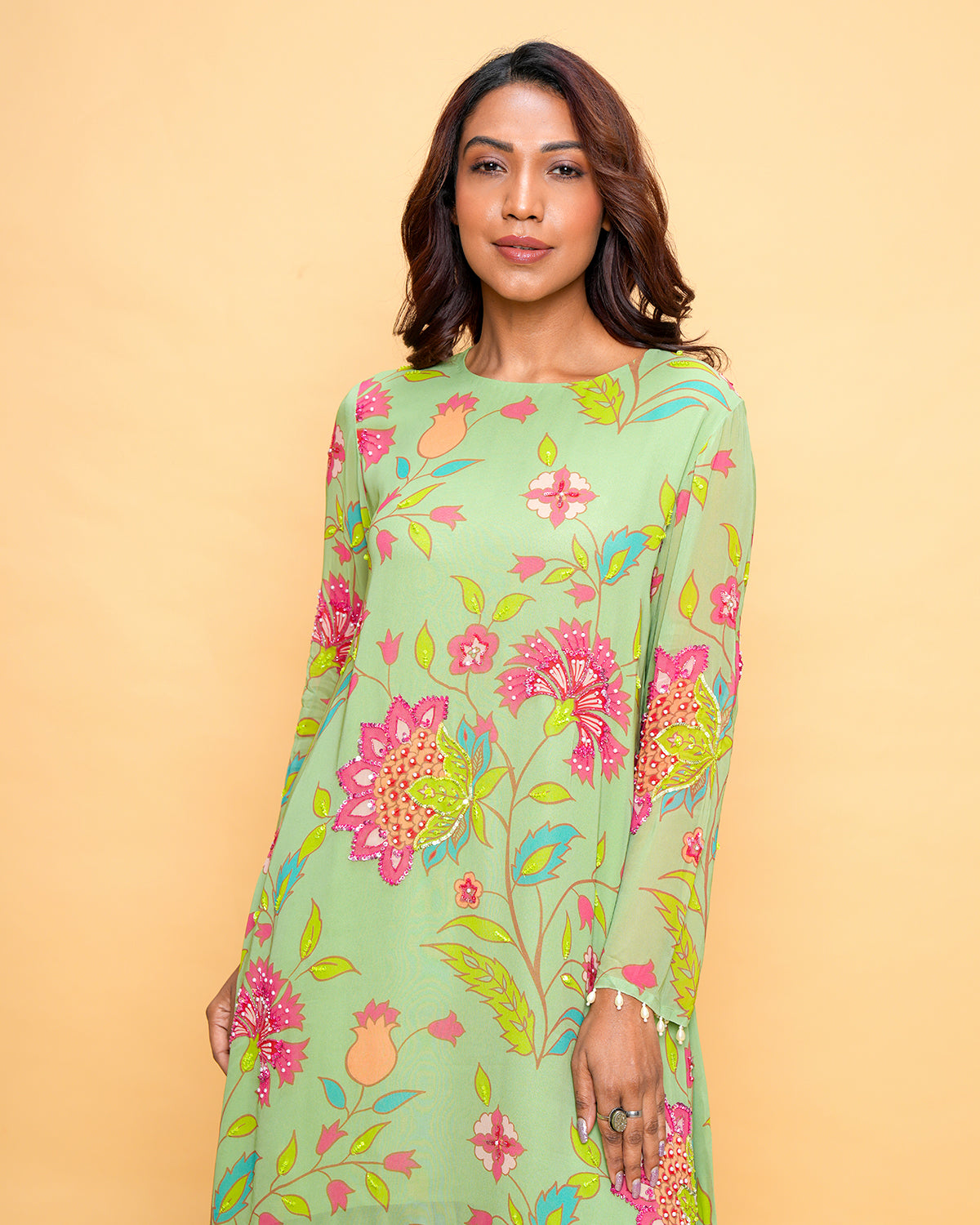 NUSRAT FLORAL PISTA