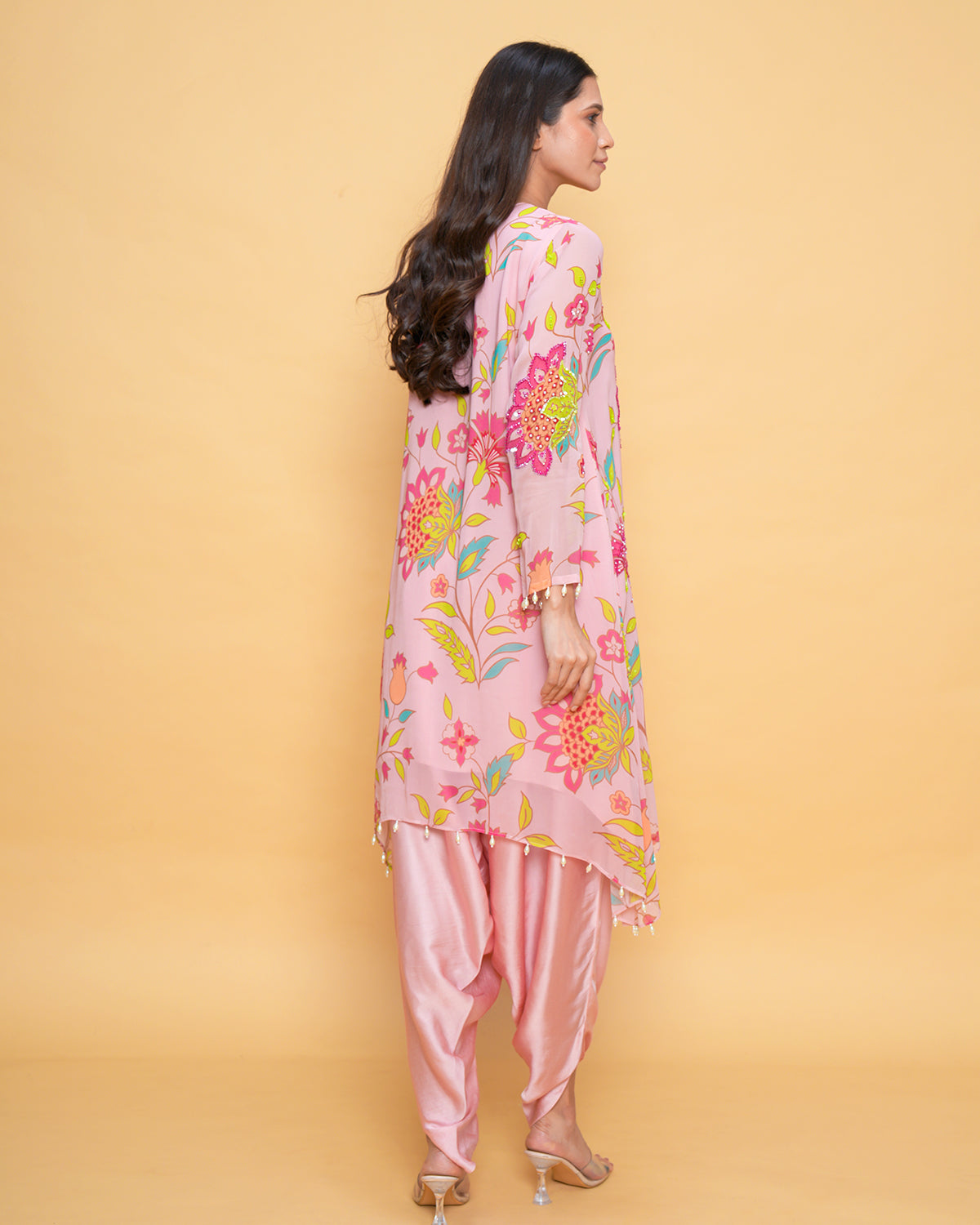 NUSRAT FLORAL ROSE