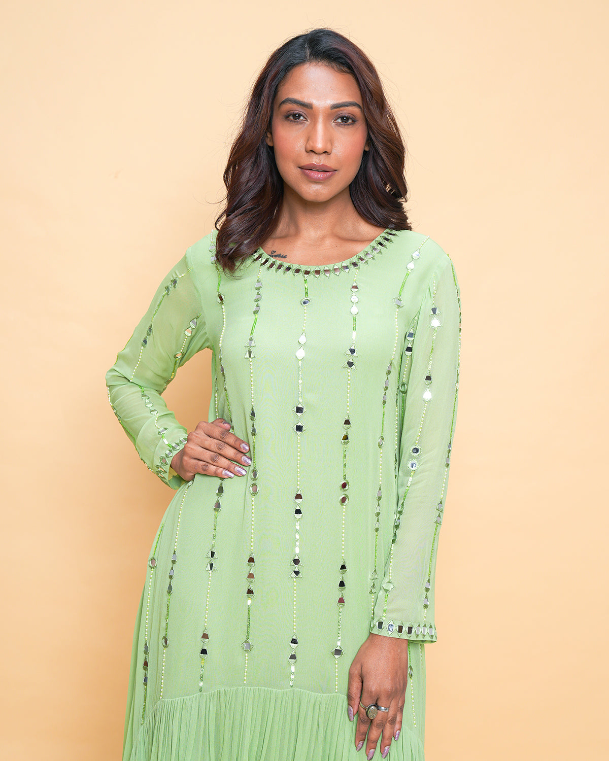 NUSRAT SOLID PISTA - TONE