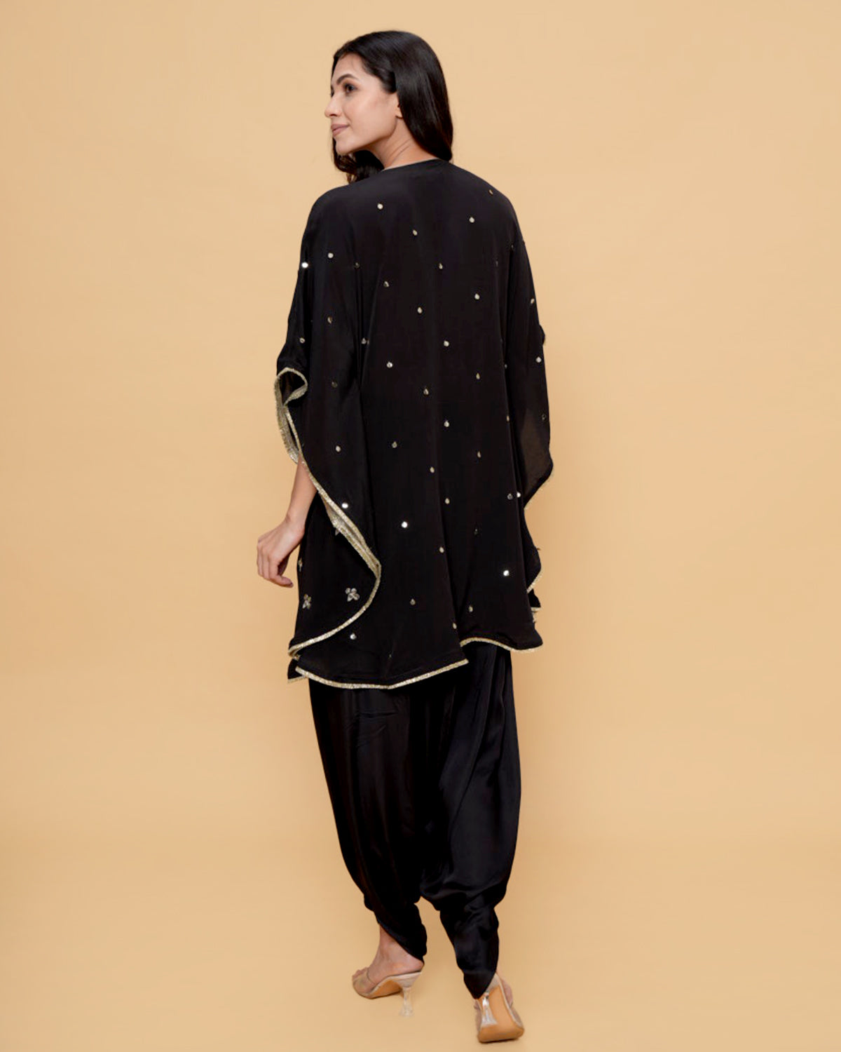 SIA SOLID BLACK
