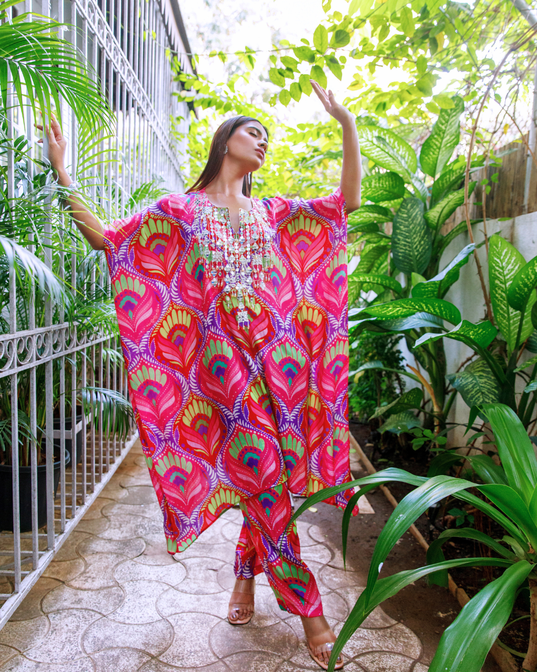 ZOHRA - RED PURPLE FAN
