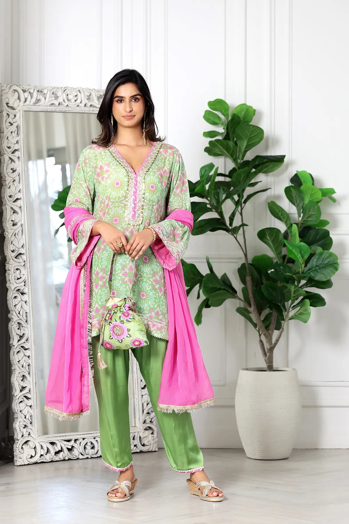 Avni Printed Kurta Set