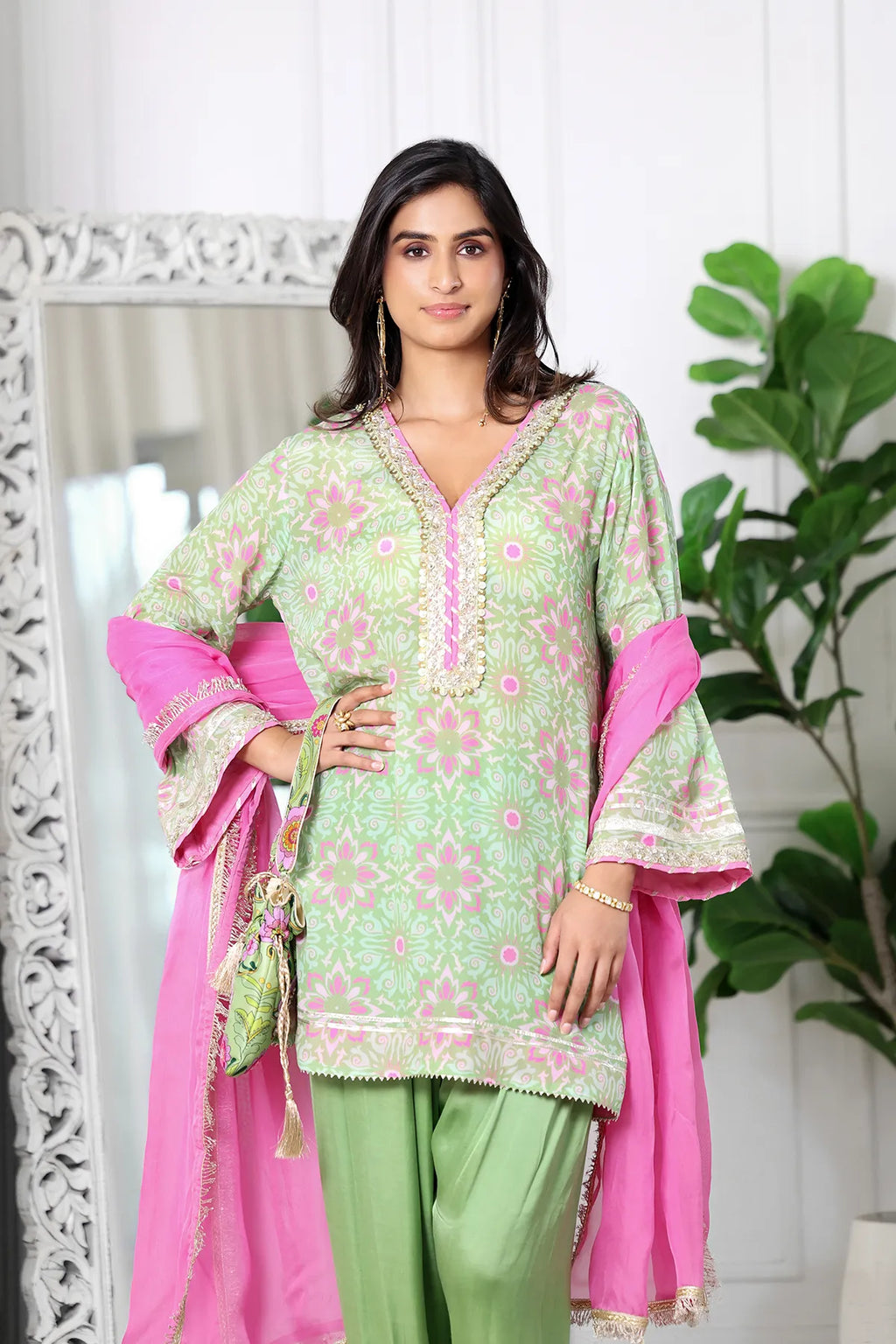 Avni Printed Kurta Set