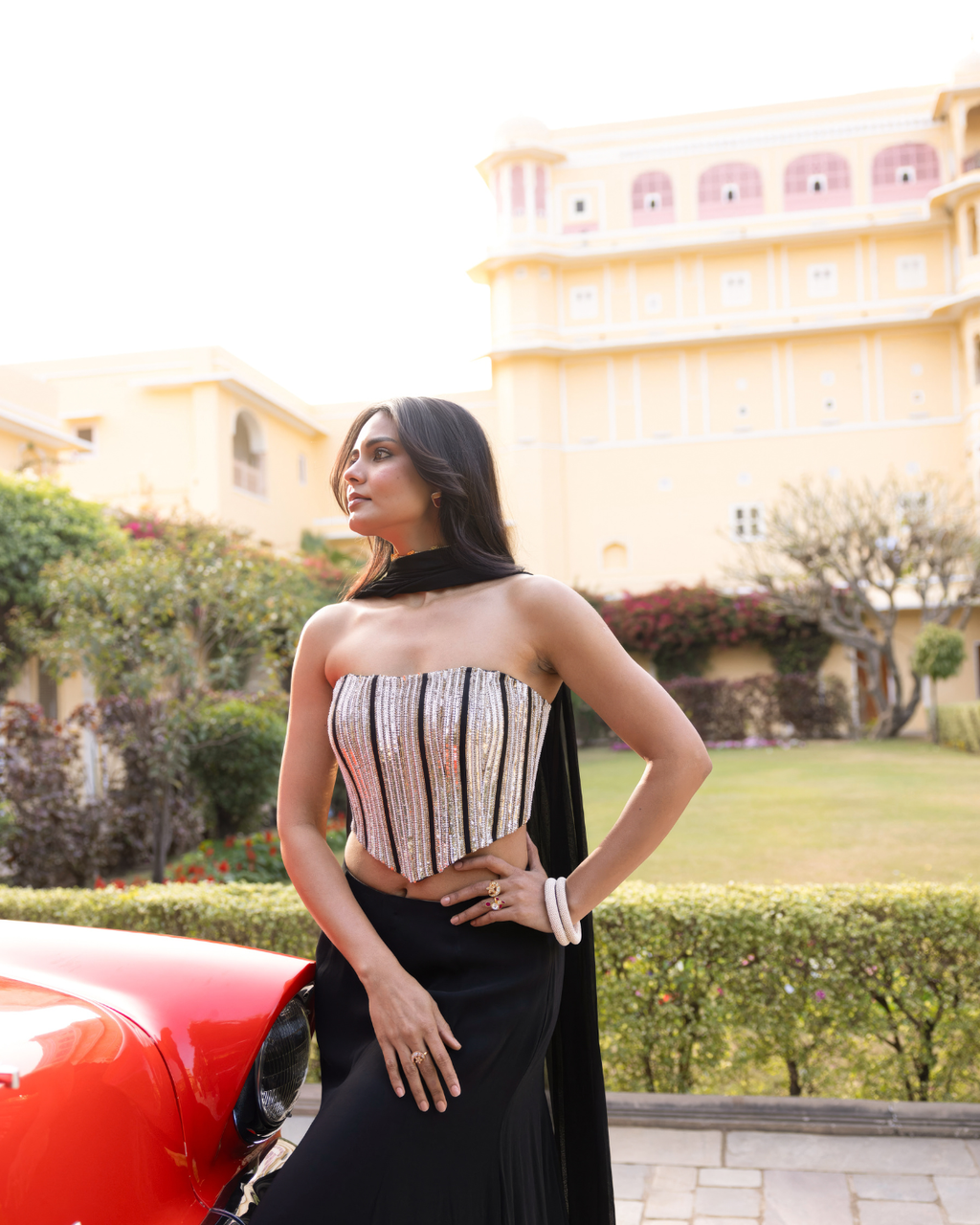 Fariha Solid Black