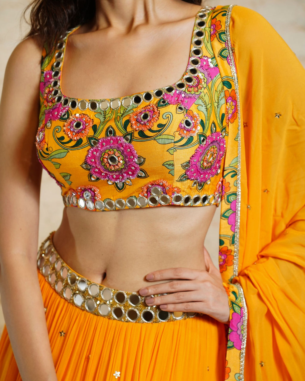 Ria - Yellow