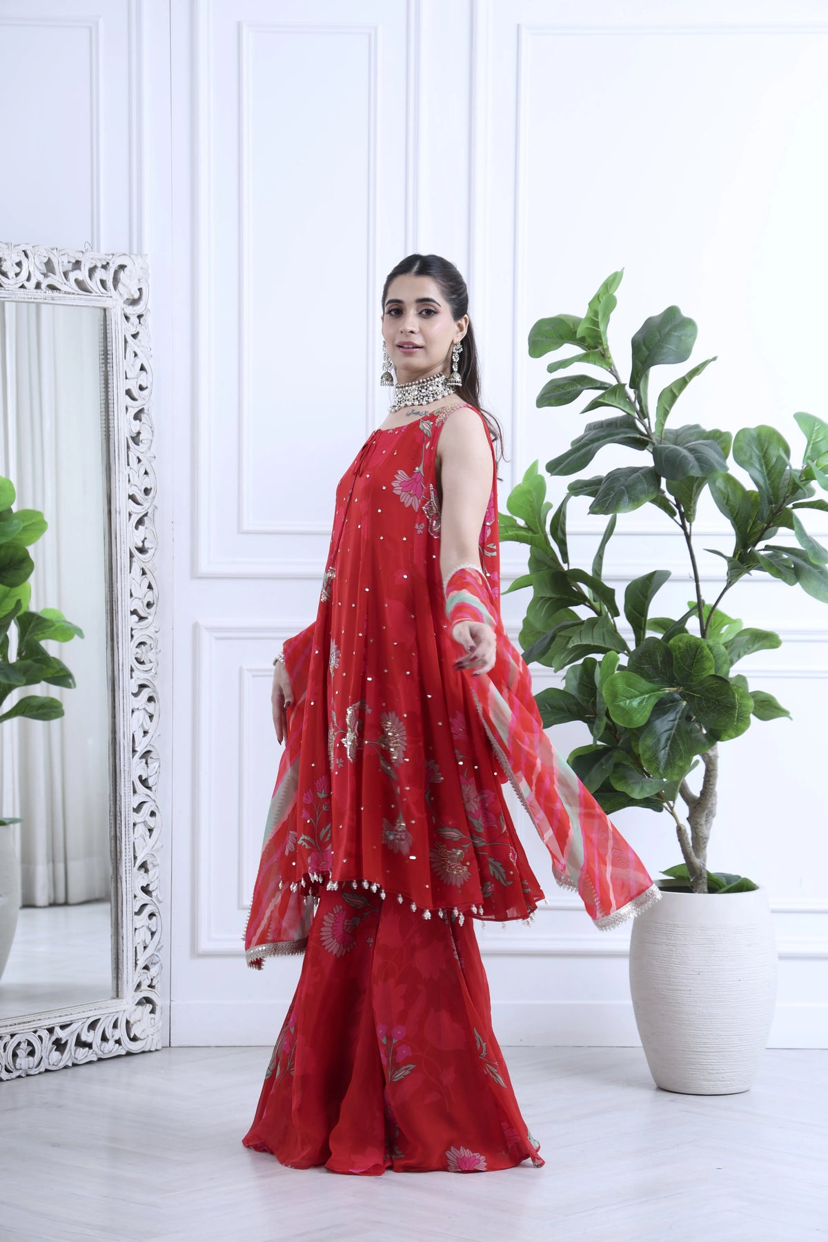 Inaya Meher Floral Red