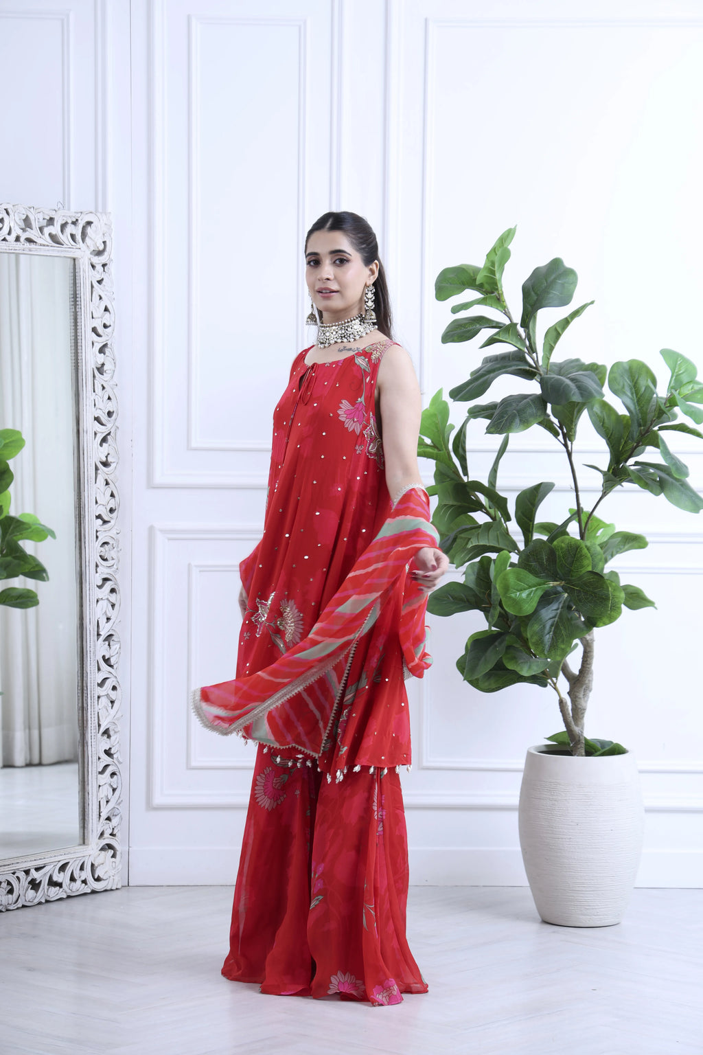 Inaya Meher Floral Red