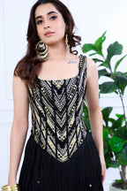 Noor Black And Gold (Tassels)